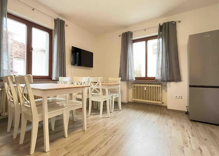 شقة Sad113 - Geraeumige Monteurwohnung شفاندورف إن بايرن